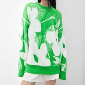 Anthro EUC Mo & Co Fuzzy Green Floral Sweater